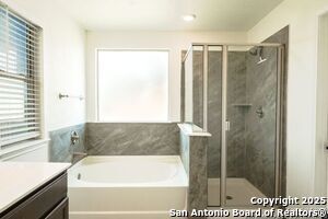 Building Photo - 5527 Castle Brook Dr