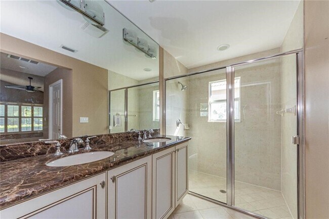Building Photo - 2695 Heron Bay Ln