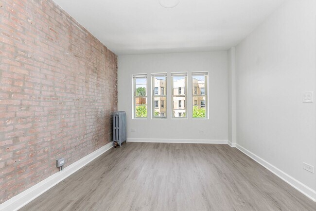 Interior Photo - 8201 S Paulina Street