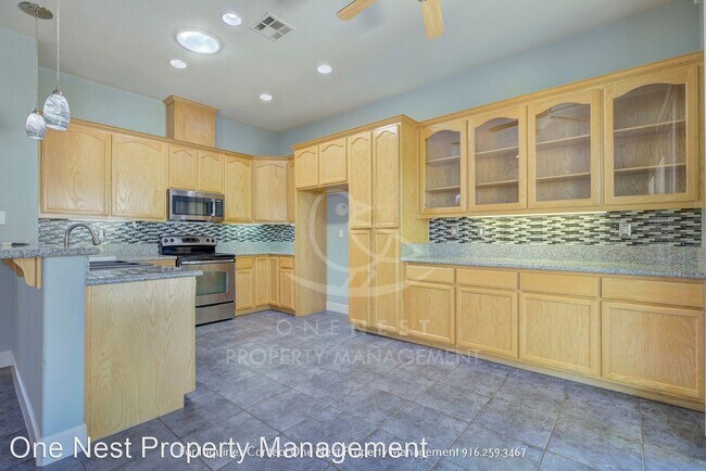 Building Photo - 3 br, 2 bath House - 419 Savannah Dr
