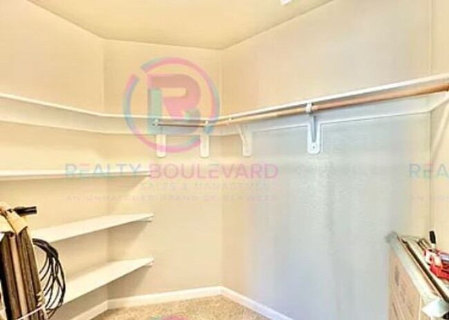 Building Photo - Modern 3-Story Home with Breathtaking Moun...
