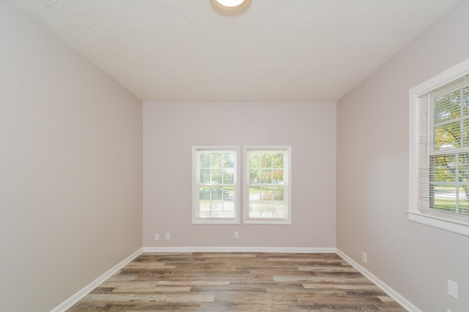 Building Photo - 2607 Sedgefield Dr