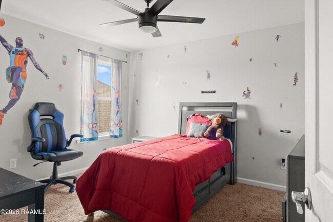 Building Photo - 203 S Lakepointe Dr
