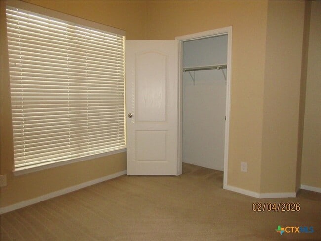 Building Photo - 6812 Alvin Dr