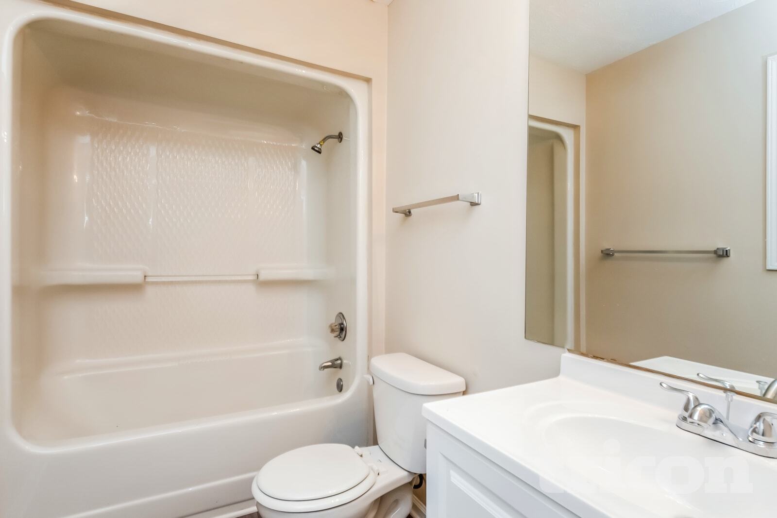 Building Photo - 5237 Westhill Dr NW