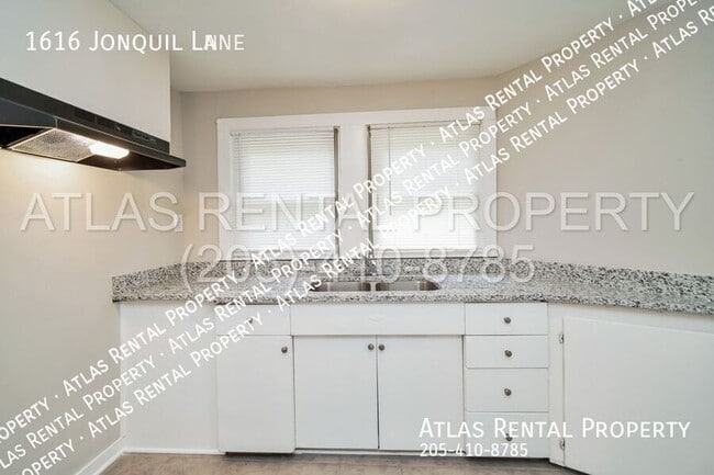 Building Photo - 1616 Jonquil Ln