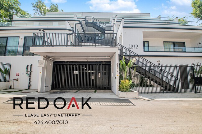 Building Photo - 3910 Kentucky Dr