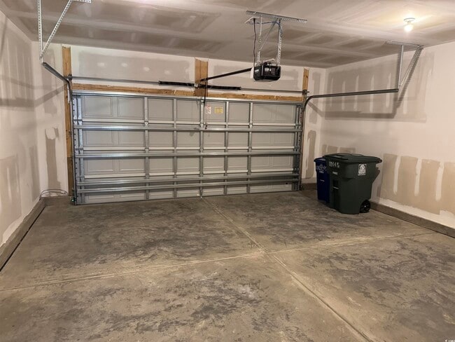 Building Photo - 1804 Sunshine Ct