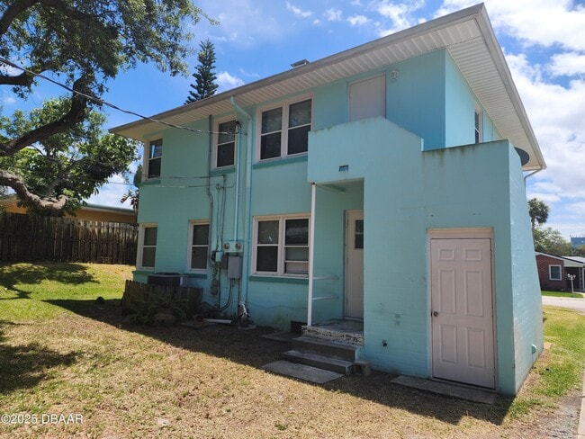 Building Photo - 321 Ribault Ave