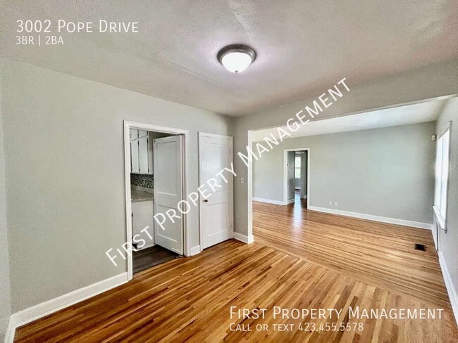 Building Photo - 3002 Pope Dr