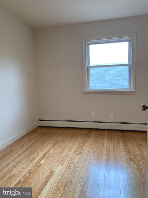 Building Photo - 300 Claiborne Ave