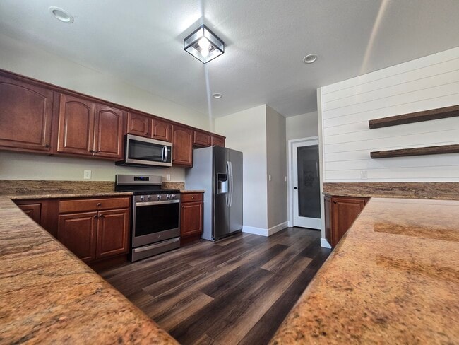 Building Photo - 1377 Stodick Ln
