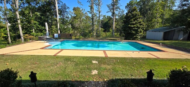 Building Photo - 289 Ashbrook Dr