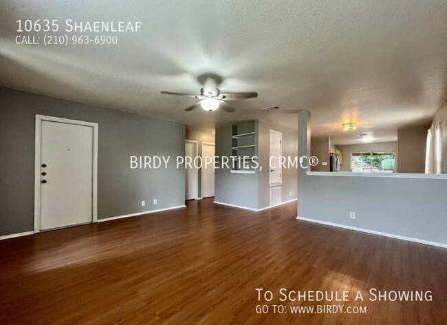 Building Photo - "Charming 3-Bedroom Oasis with 2 Full Bath...