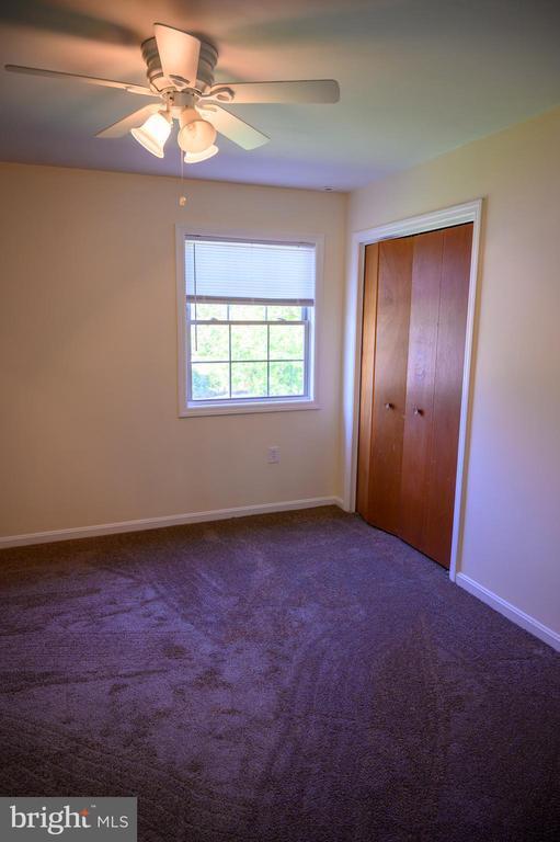 Building Photo - 948 Homeland Dr
