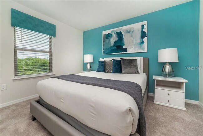 Building Photo - 8923 Zurich Ln