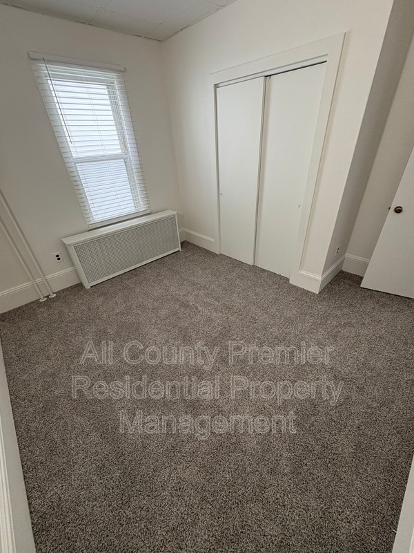 Building Photo - 723 Sampson Ave