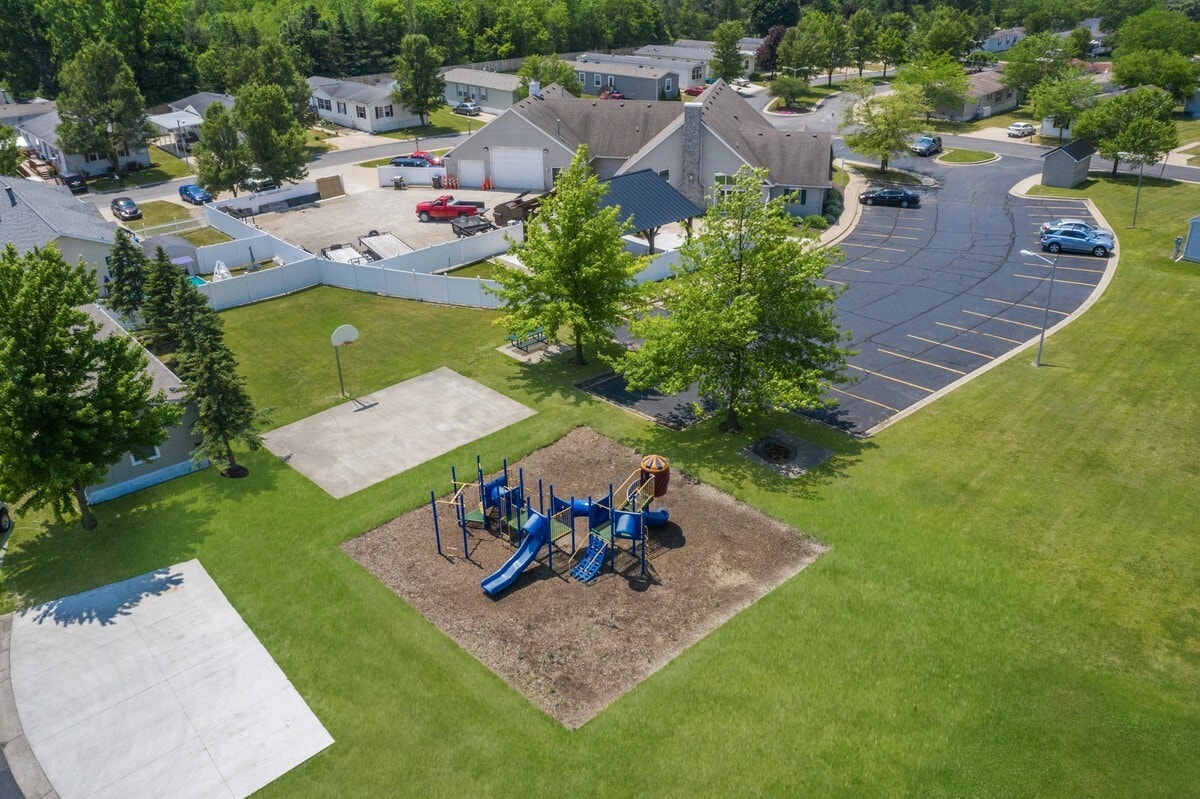 Building Photo - 143 Smokey Hill River Ct