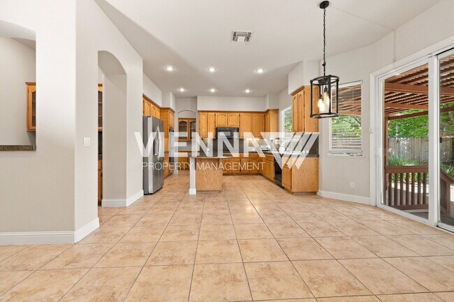 Building Photo - 1747 Abbeyfeale Ct