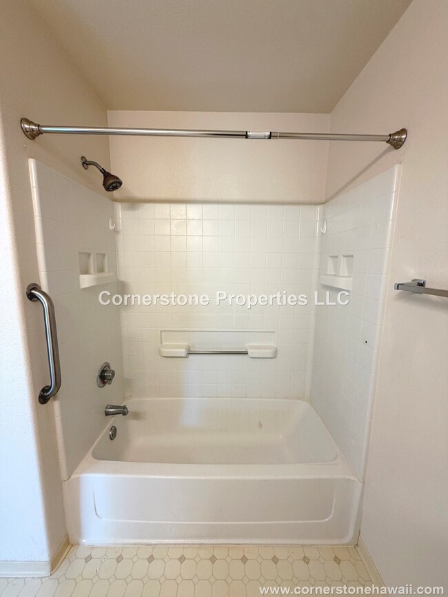 Building Photo - 95-1133-1133 Koolani Dr