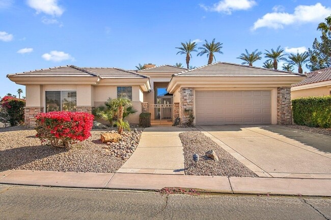 Building Photo - 37948 Breeze Way