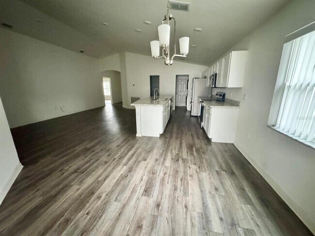 Building Photo - 468 Monticelli Dr