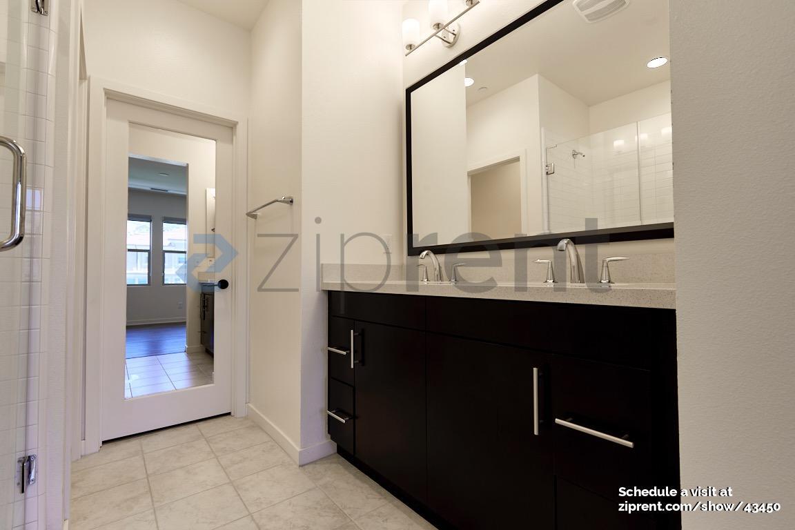 Building Photo - 106 High Mdw