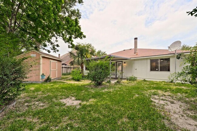 Building Photo - 3247 Bolton Gardens Dr