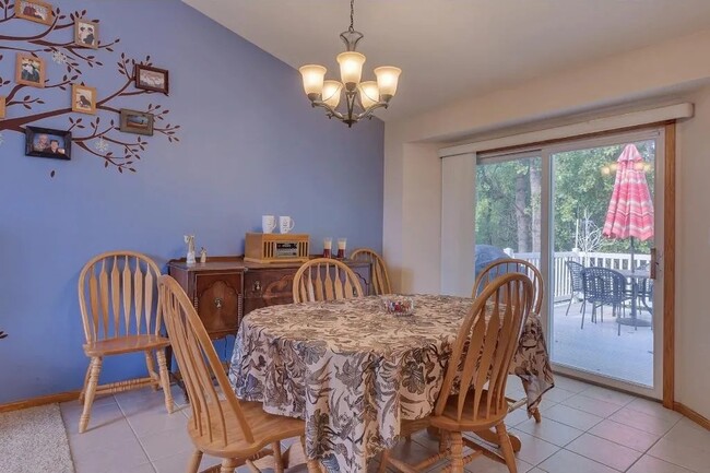 Building Photo - 1119 Cherrywood Ct