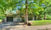 Building Photo - MOVE IN SPECIAL! Unique 4 Bed/2.5 Bath Two...