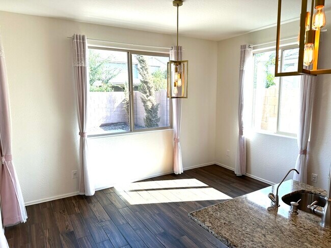 Building Photo - Stunning Elliot Groves home in Morrison Ranch. 4 bed+ 2 offices + loft