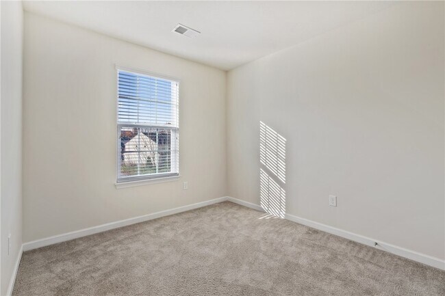 Building Photo - 1966 Georgetown Dr