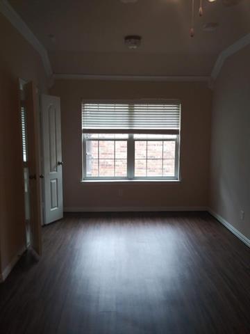 Building Photo - 9017 Racquet Club Dr