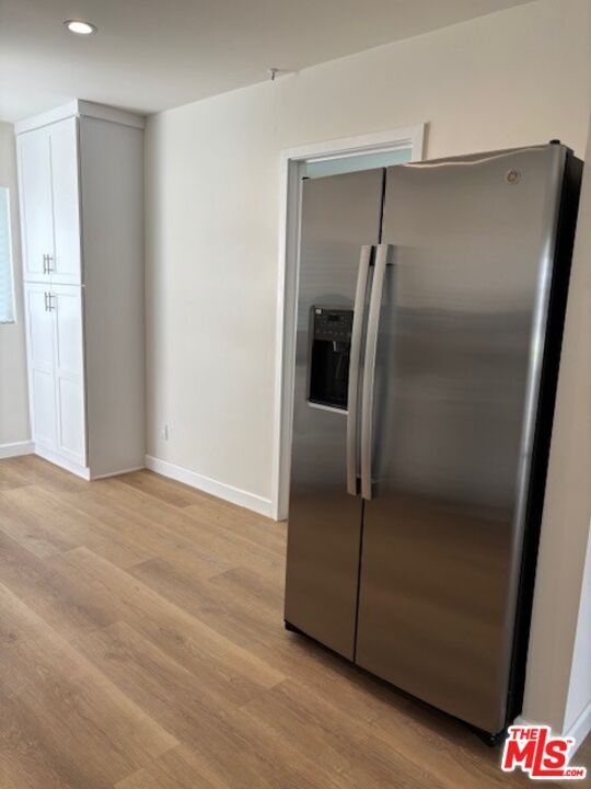 Building Photo - 800 E 83rd St