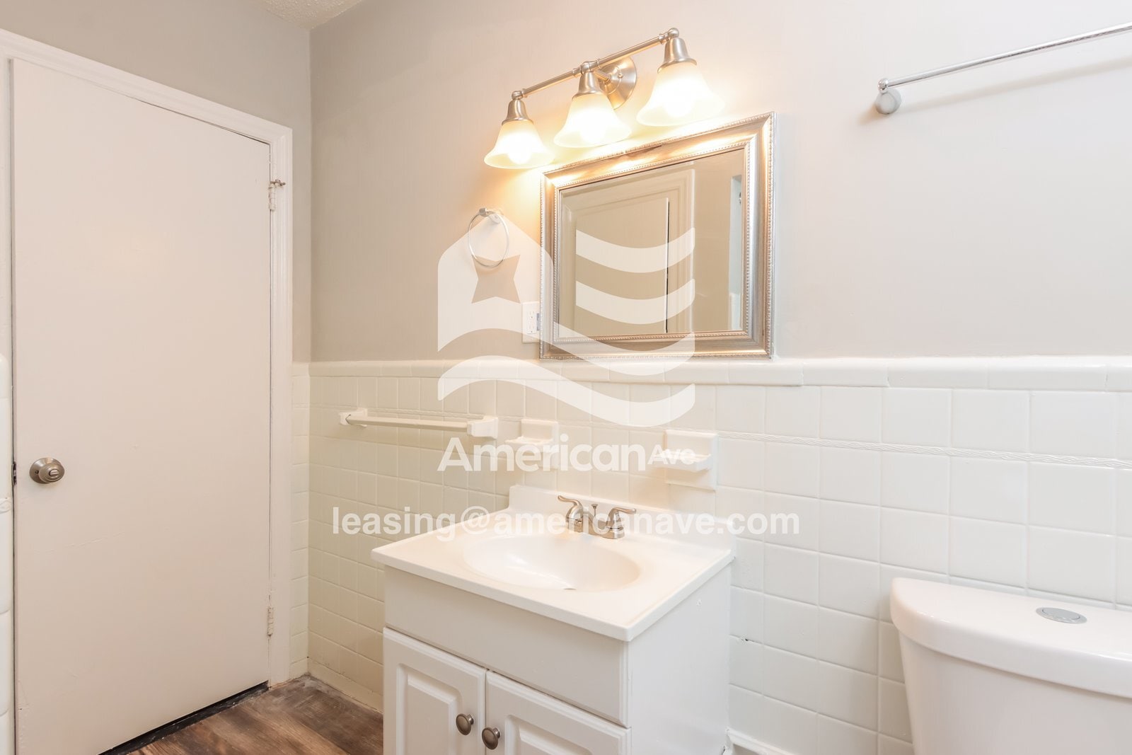 Building Photo - 3941 Mosley Dr