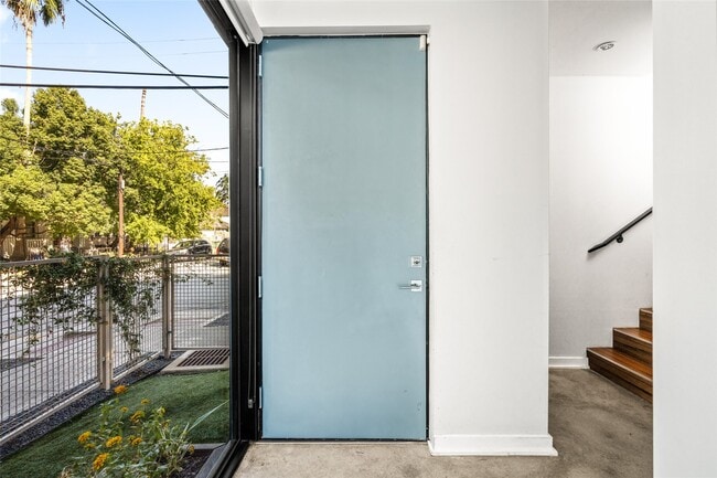 Building Photo - 2202 Whitney St