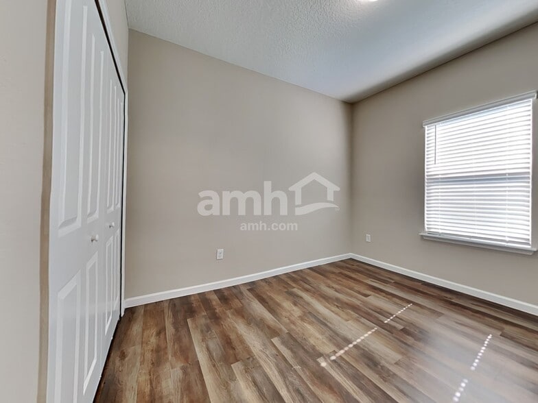 Building Photo - 82 Hemlock Point