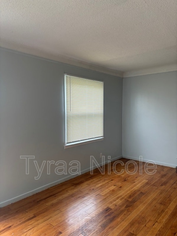 Building Photo - 21604 Moross Rd