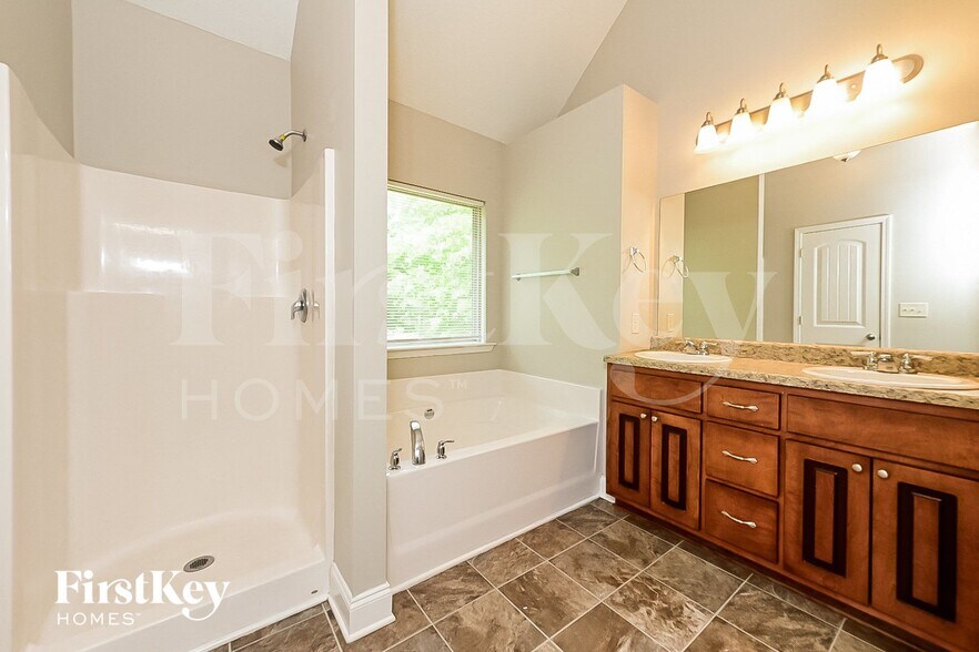 Building Photo - 108 Buddy Blvd