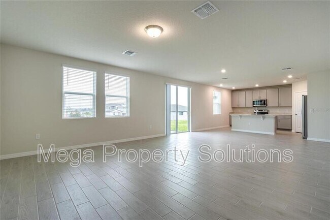 Building Photo - 3033 Cassidy Ln