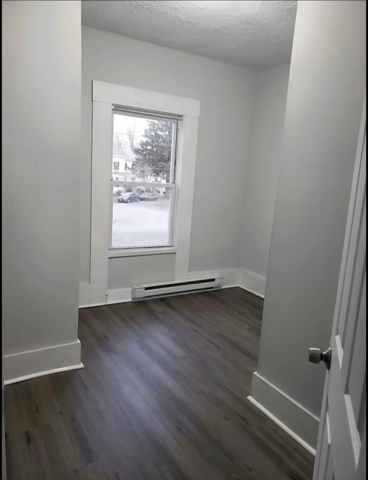 Smallest bedroom - 65 Summer St