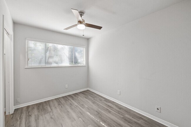 Building Photo - 2825 San Gabriel St