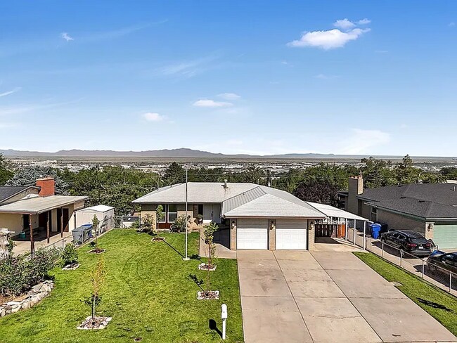 Building Photo - Updated Home in North Salt Lake with Great Views! $500 off first month rent!