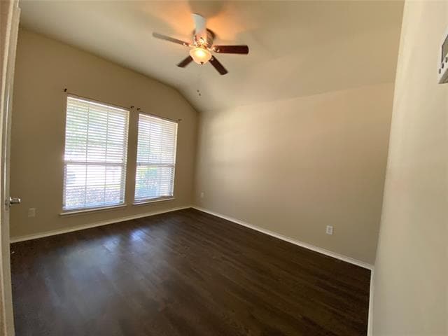 Building Photo - 848 Lake Forest Trl