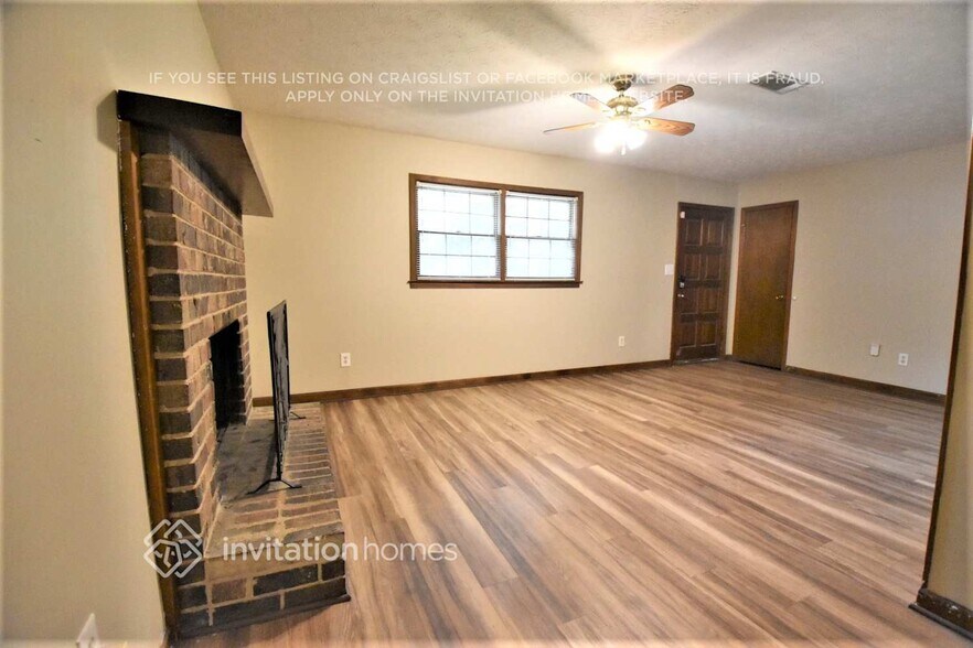 Building Photo - 3049 Tiller Trail SW