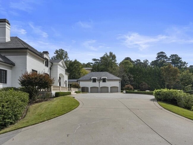 Building Photo - 997 Davis Dr NW