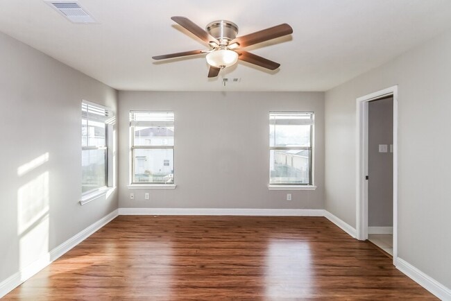 Building Photo - 18427 Westgate Pasture Ln