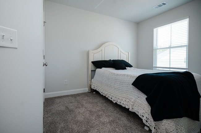 Building Photo - 24 Stafford Lp