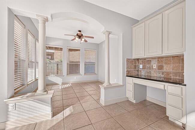 Building Photo - 3427 Lakeridge Canyon Dr