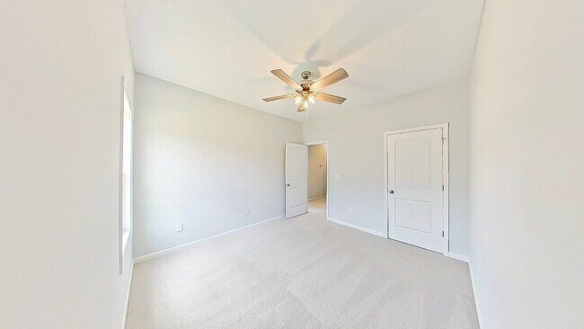 Building Photo - 355 Koweta Way